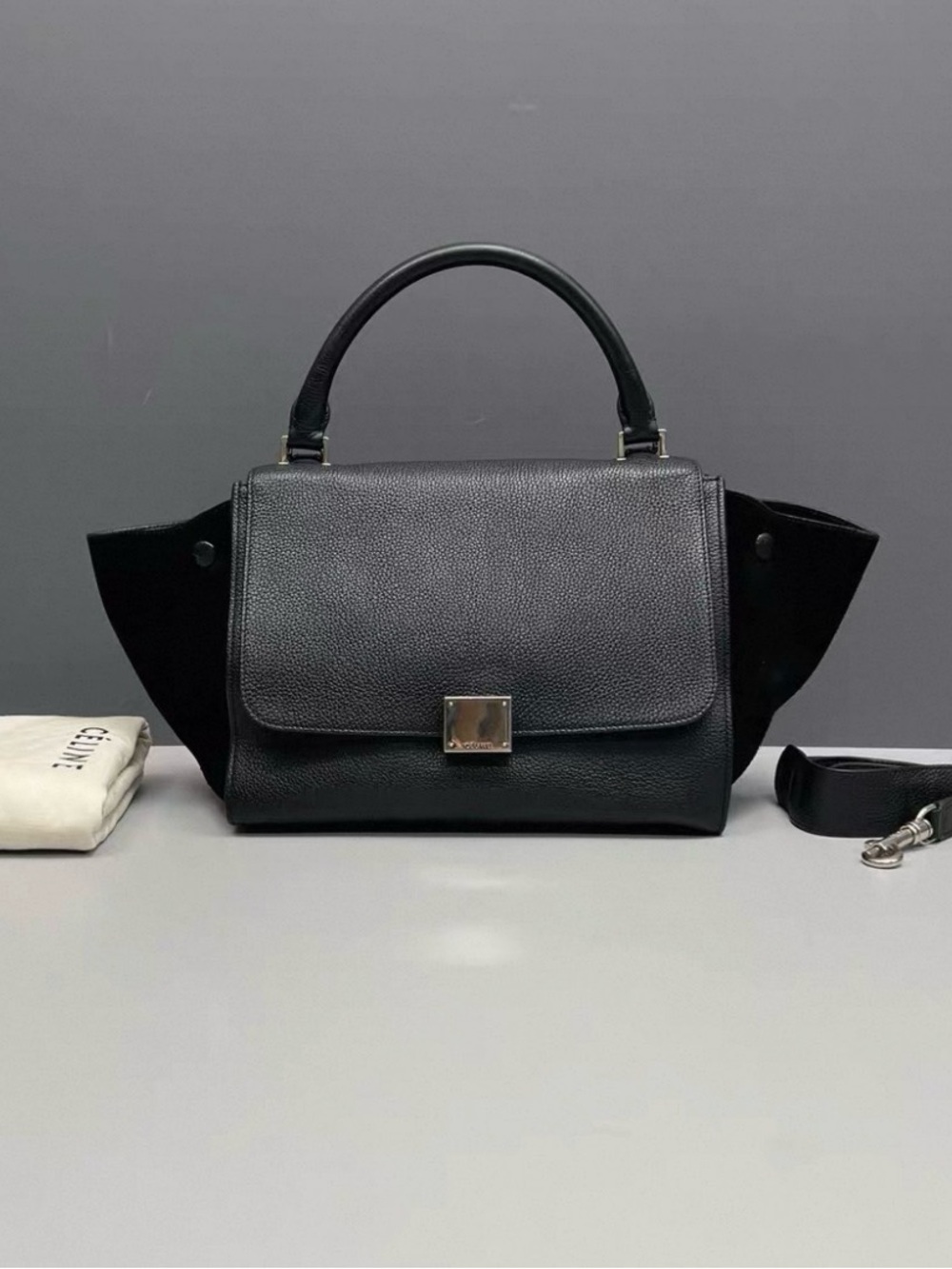 🚩steal Celine Black Leather Top-Handle Satchel with Suede Wing Panels